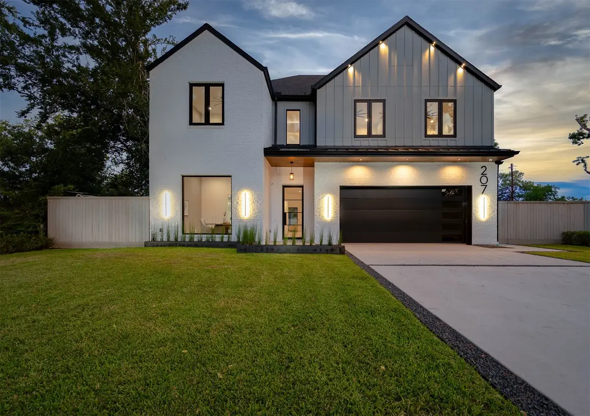 207 W 33rd Street, Houston, TX 77018 - Image #1