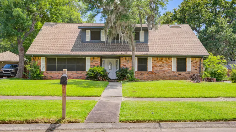 15702 Wandering Trail, Friendswood, TX 77546 - #2