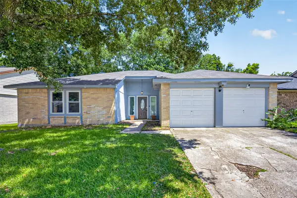 2527 Corral Trail, Friendswood, TX 77546