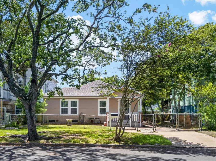 1805 Avenue N 1/2, Galveston, TX 77550 - #3
