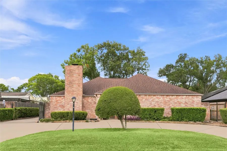 2907 Fairway Drive, Sugar Land, TX 77478 - #3