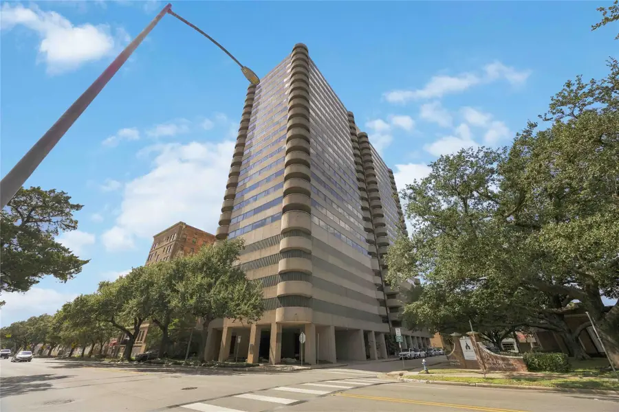 5000 Montrose Boulevard #6A, Houston, TX 77006 - #2
