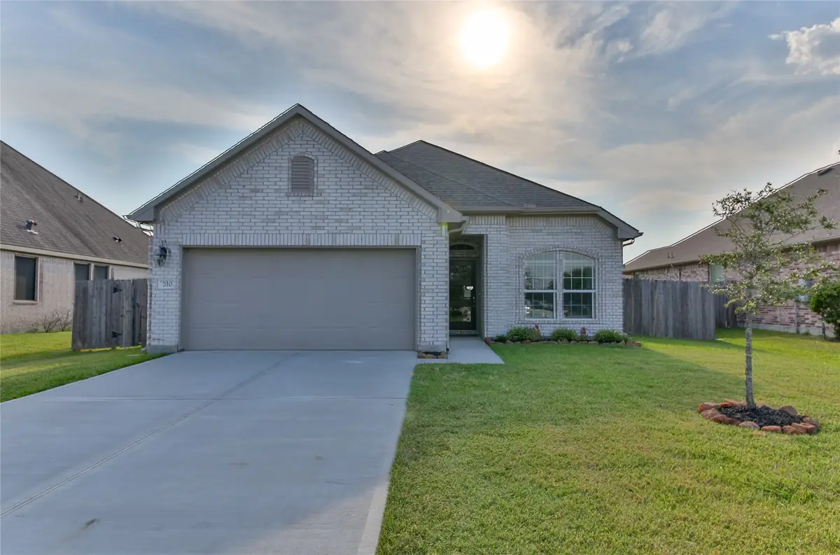210 Brazos Drive, Baytown, TX 77523 - Image #1