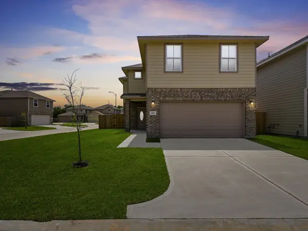 12210 Heather Flower Lane, Houston, TX 77014