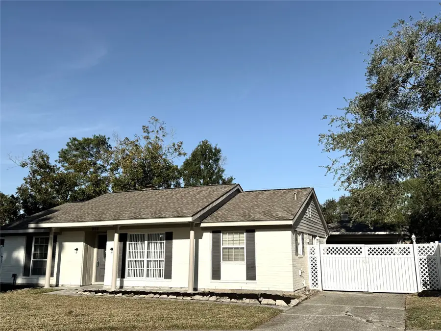 959 Festival Drive, Houston, TX 77062 - Image #3