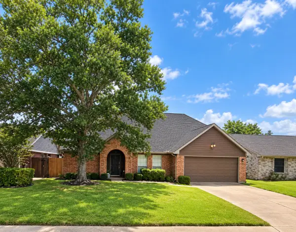 2723 Foxden Drive, Pearland, TX 77584