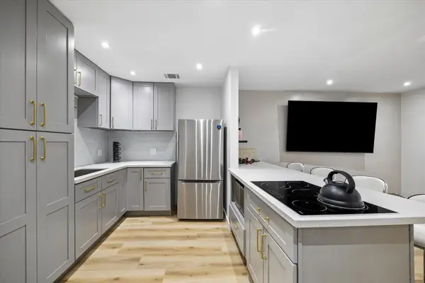 7402 Alabonson Road #202, Houston, TX 77088