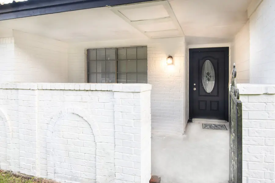 1702 Athens Drive, New Caney, TX 77357 - Image #2