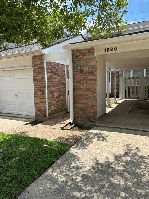 1220 Fountain View Drive #197, Houston, TX 77057
