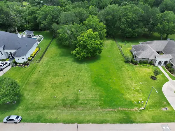 32915 Whitburn Trail, Weston Lakes, TX 77441