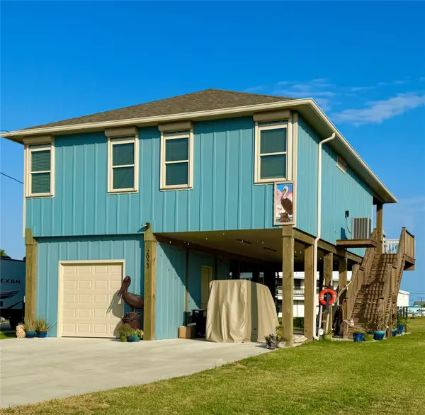 2023 County Road 201, Sargent, TX 77414