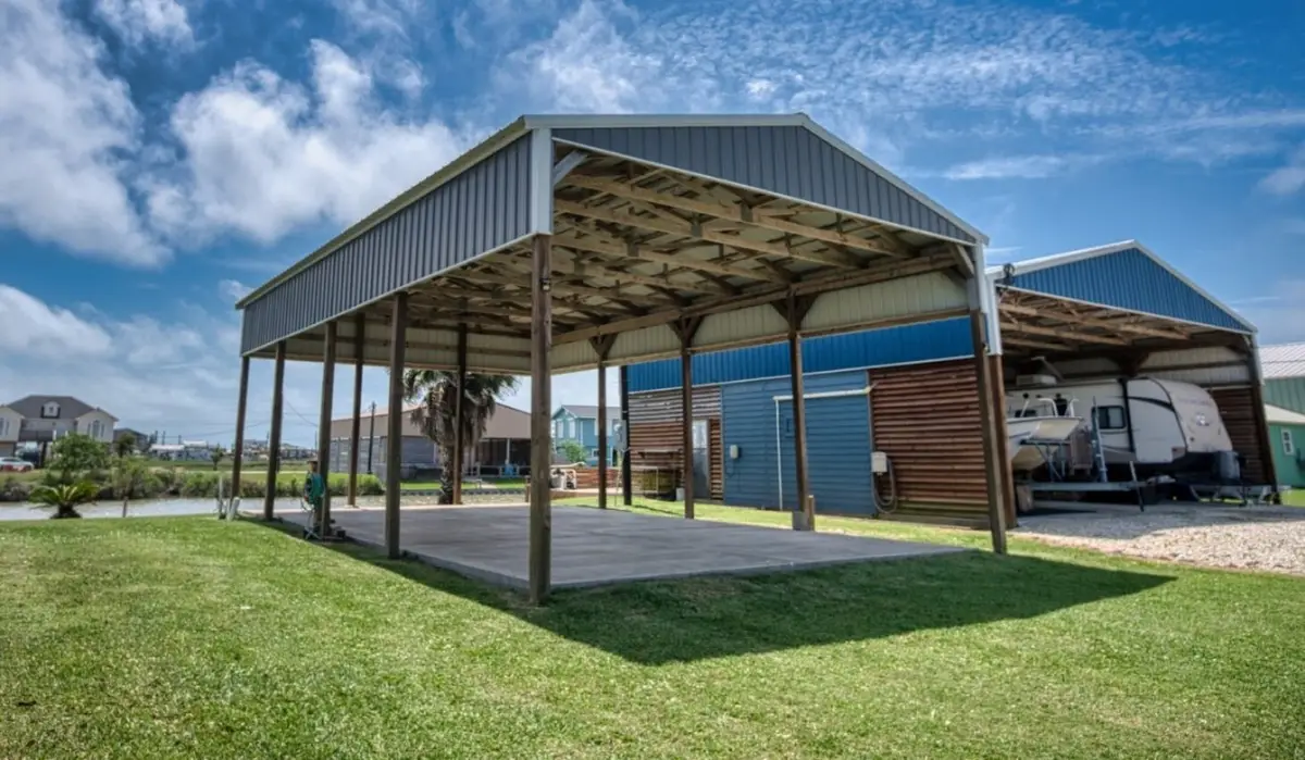 511 County Road 202, Sargent, TX 77414 - #1