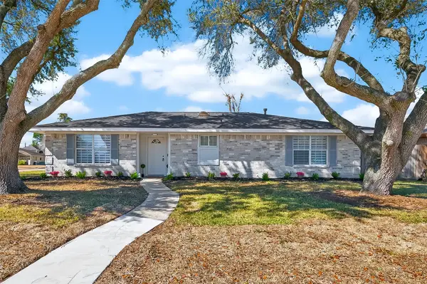 11303 Brook Meadow Circle, Houston, TX 77089