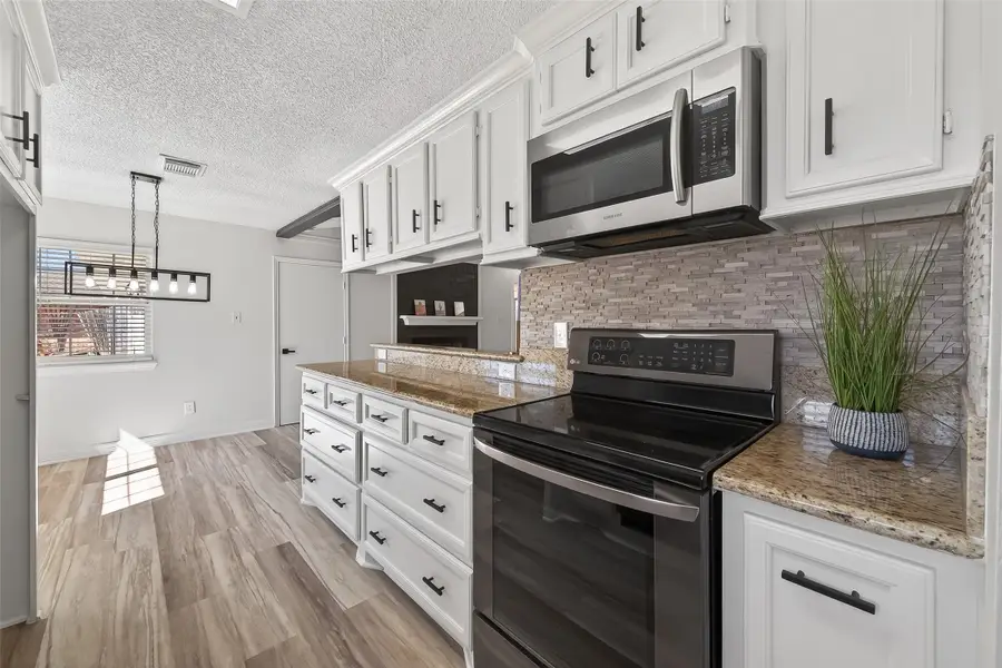 11303 Brook Meadow Circle, Houston, TX 77089 - Image #2