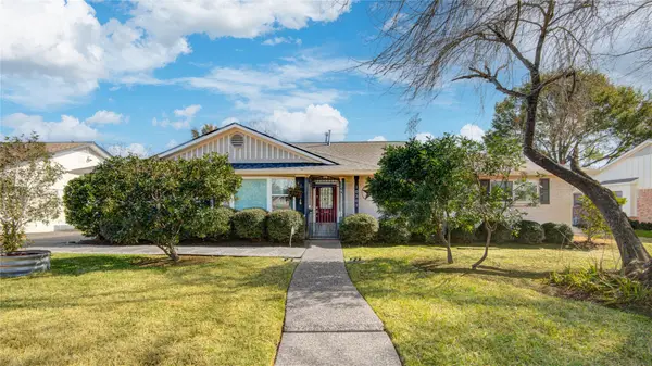 10303 Greenwillow Drive, Houston, TX 77035