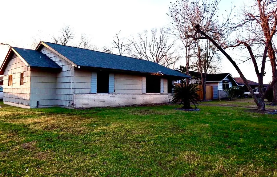 5715 Hirondel Street, Houston, TX 77033 - #2