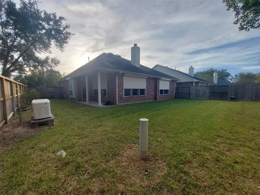 1601 N Lago Vista Court, Pearland, TX 77581 - #2