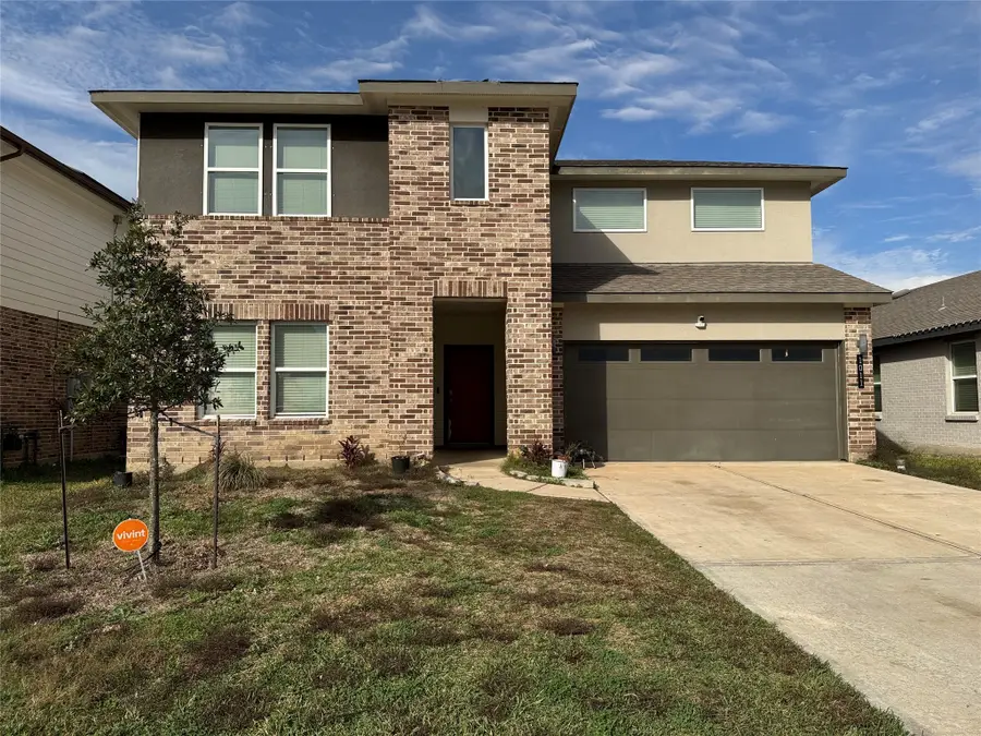 1011 Emerald Castle Drive, Rosharon, TX 77583 - Image #3