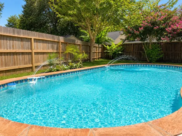 8622 Elm Lake Dr, Houston, TX 77083