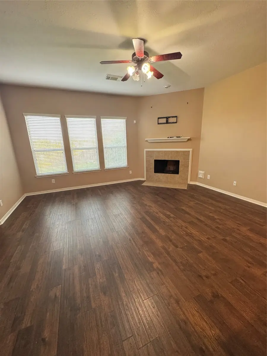 3219 Witney Way, Fresno, TX 77545 - Image #3