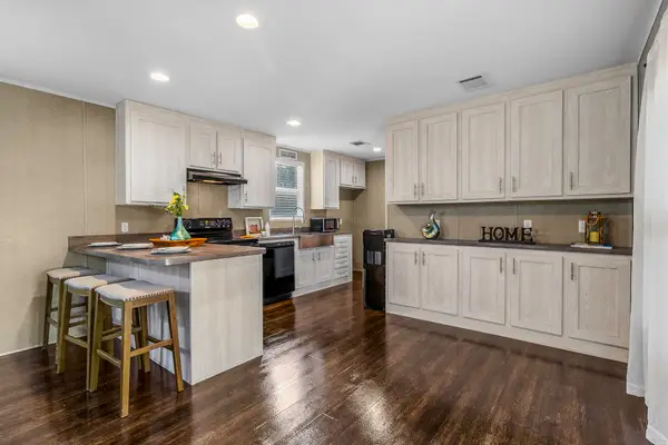 211 Woodstock, Livingston, TX 77351