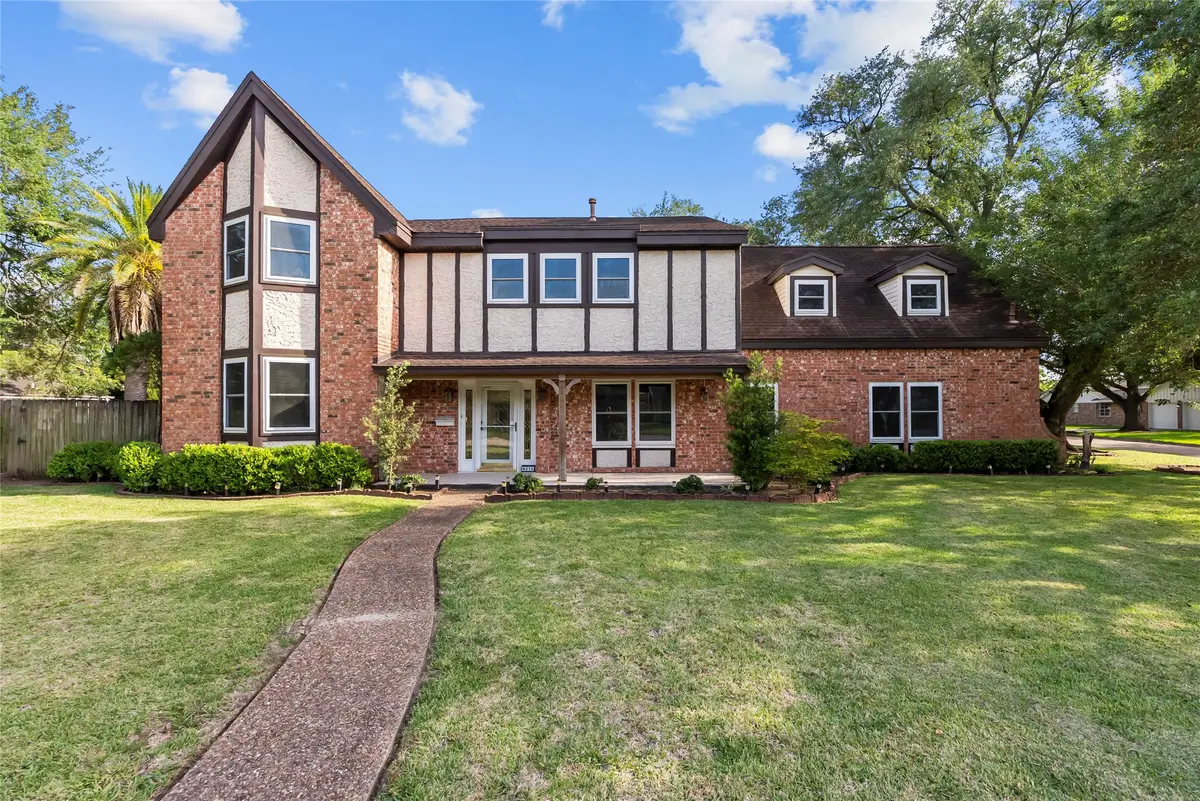 8515 Twelve Oaks Drive, Texas City, TX 77591 - #1