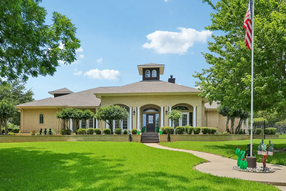 118 Waterfront Drive, Montgomery, TX 77356 - #1