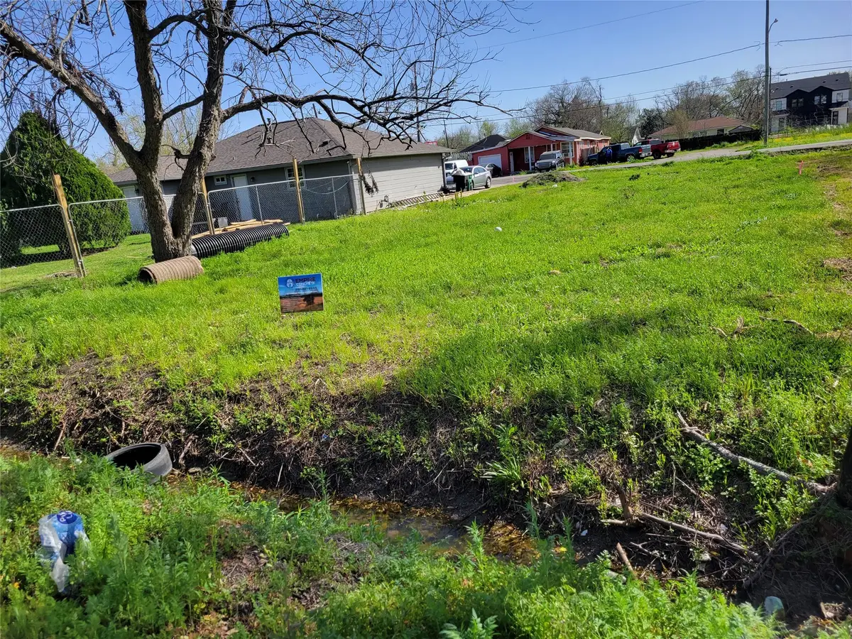 7650 Highway 321, Dayton, TX 77535 - Image #1