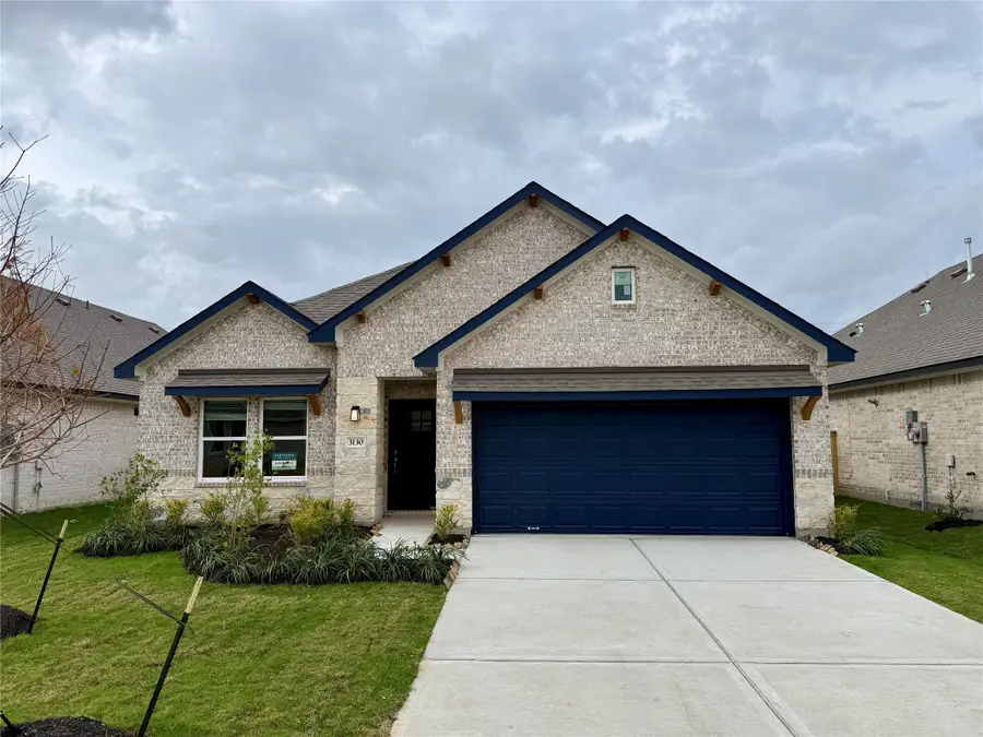 3130 Emerald Hills Drive, Angleton, TX 77515 - #2