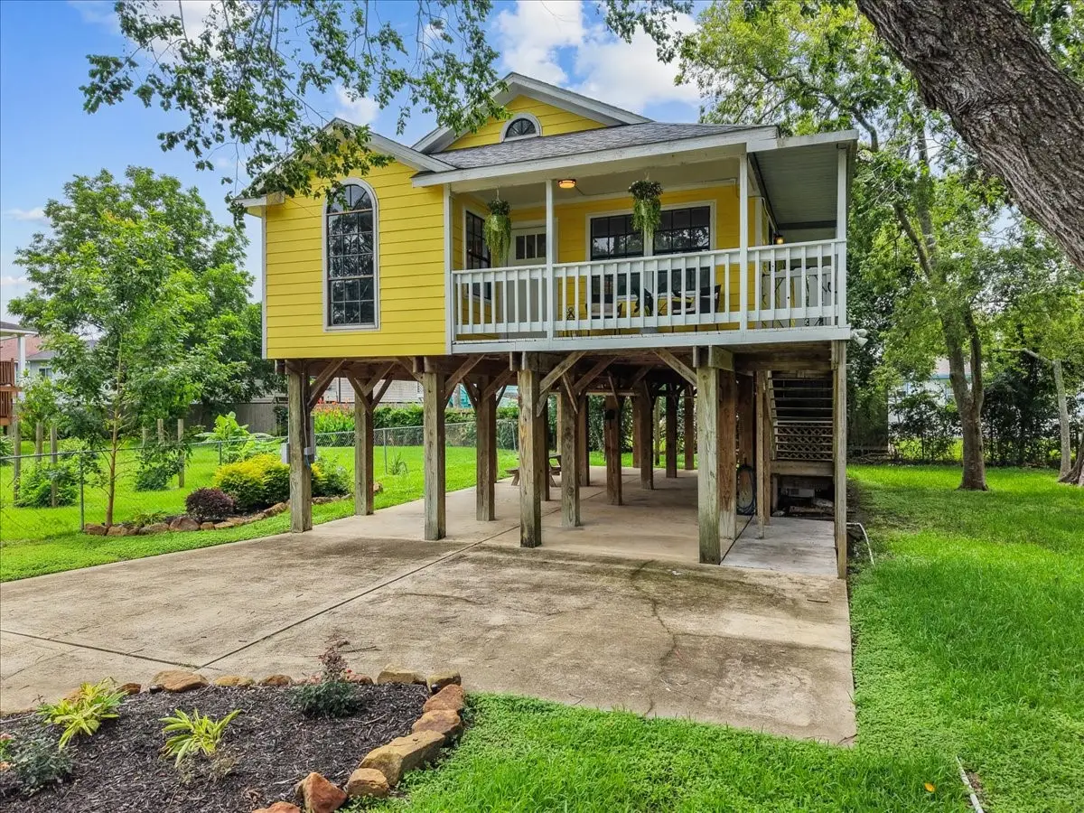 310 Lakeside Drive, Kemah, TX 77565 - #1