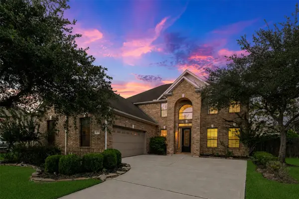 6715 Lathrop Court, Sugar Land, TX 77479