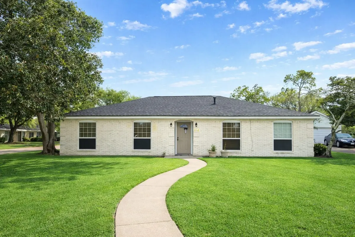 5018 Ash Court, Dickinson, TX 77539 - #1