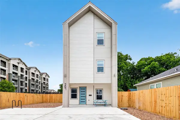 307 Neyland Street, Houston, TX 77022