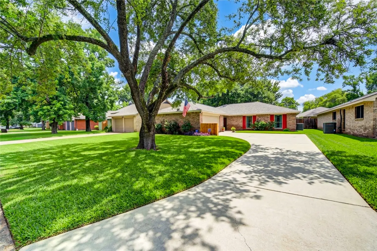 17559 S Compass Rose Circle Circle, Crosby, TX 77532 - #1