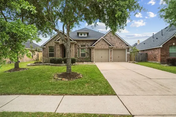 15919 Walnut Shores Drive, Houston, TX 77044