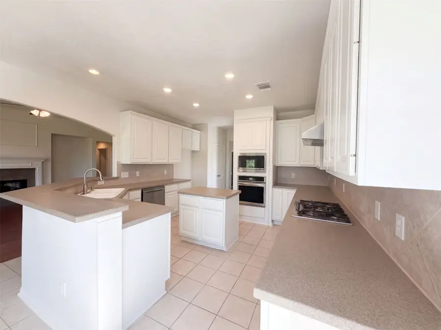 3307 Wolf Court, Pearland, TX 77584 - #2