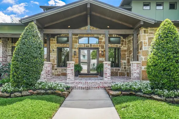 3610 Oak Forest Drive, Houston, TX 77018