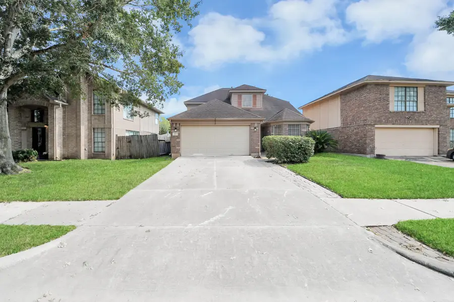 1911 Wildwood Ridge Drive, Missouri City, TX 77489 - #2