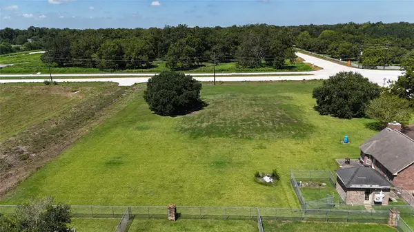 3745 Clayhead Road, Richmond, TX 77406