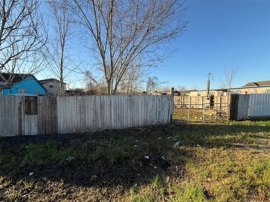 1703 Avenue C, Fresno, TX 77545 - #3