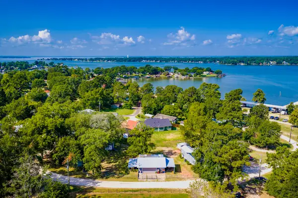 199 Justine Ave, Livingston, TX 77351