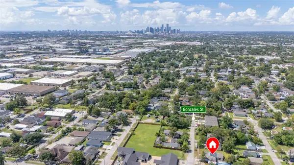 7225 Gonzales Street, Houston, TX 77020