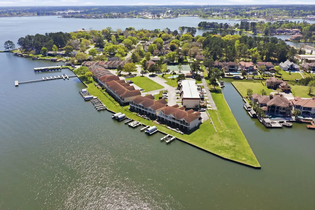 2 Regency Point, Montgomery, TX 77356 - #1