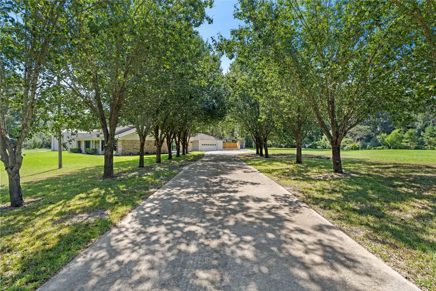735 Laurelia Loop, Corrigan, TX 75939 - Image #2