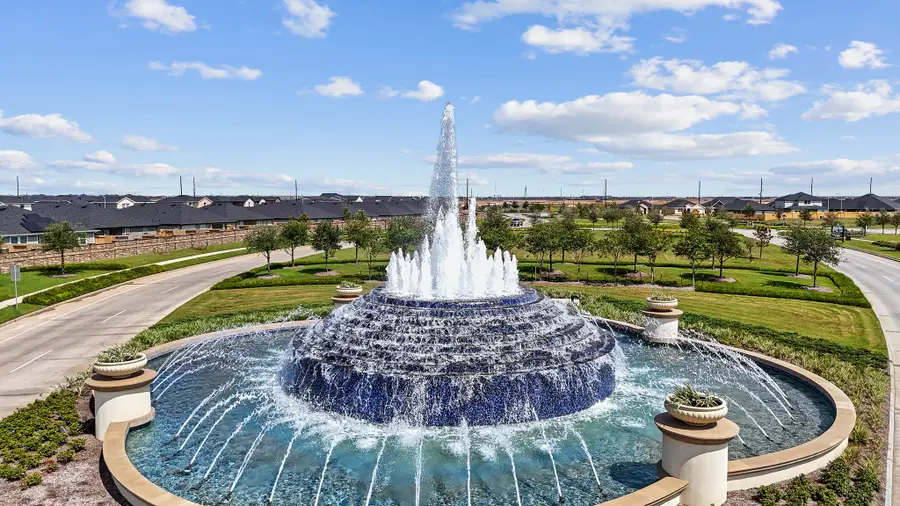 31138 Winchester Falls Court, Fulshear, TX 77441 - Image #3