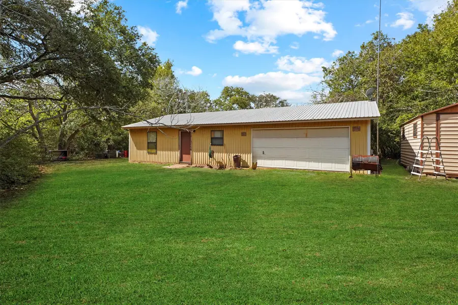 1730 Us Highway 77 S, Hallettsville, TX 77964 - Image #3
