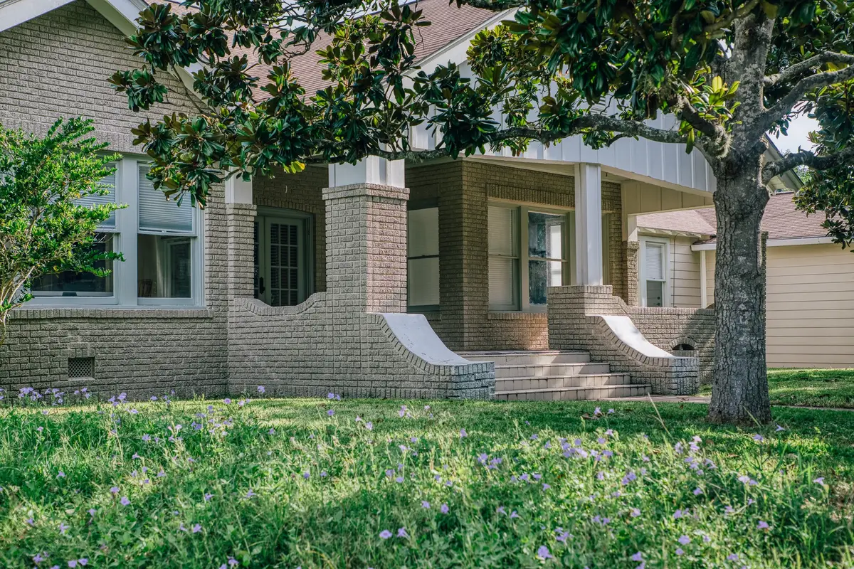 511 Crockett Street, Brenham, TX 77833 - #1