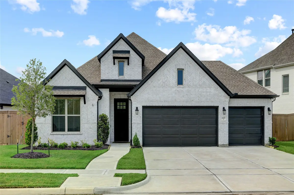 619 Rita Blanca, Webster, TX 77598 - Image #1