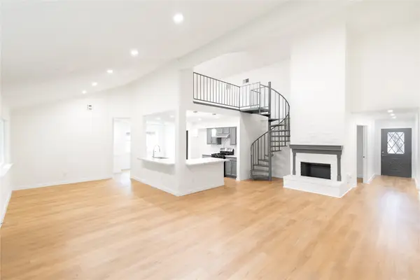 15707 Amapola Drive, Houston, TX 77083