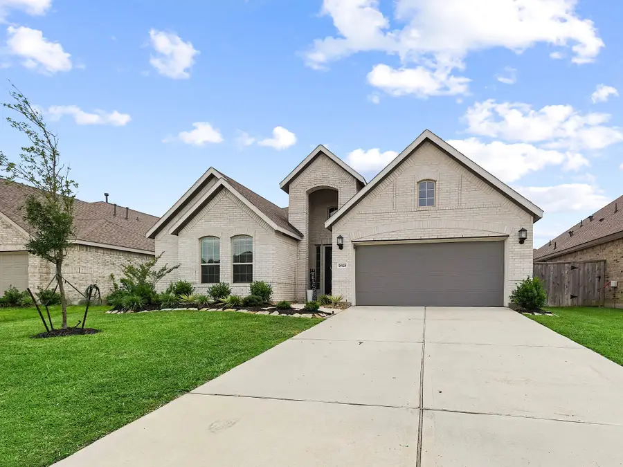 18925 Lazzaro Springs Drive, New Caney, TX 77357 - Image #2